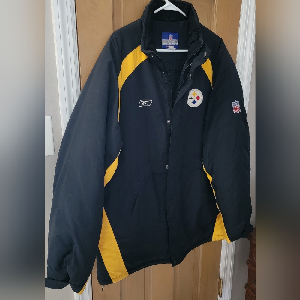 Pittsburgh Steelers Winter Jacket - Men's Large - Picture 9 of 10